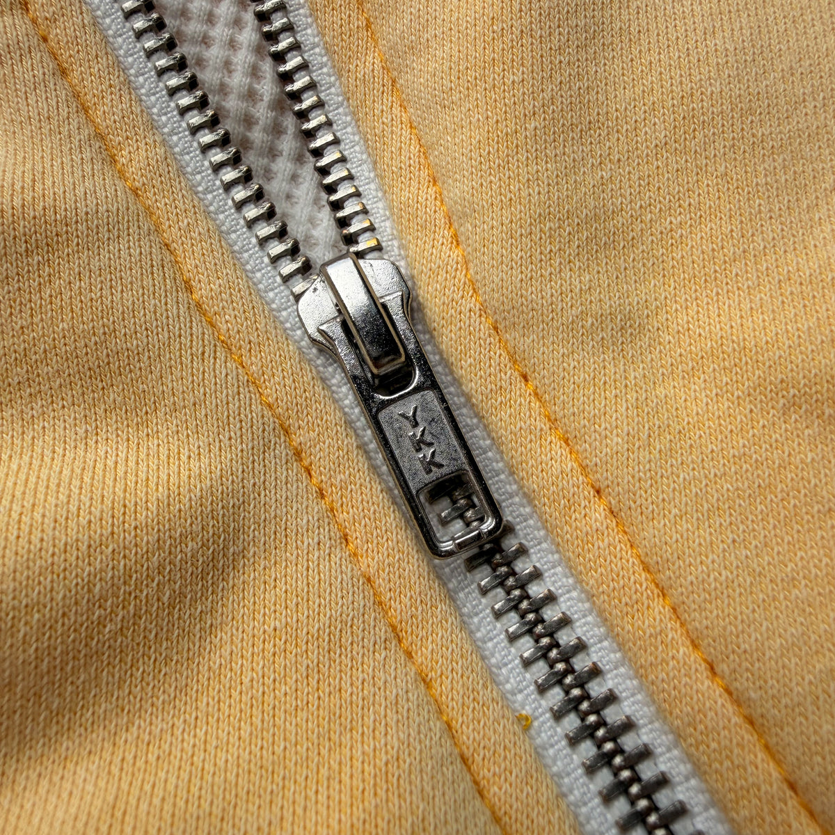 (Pre-Sale) Banana Wavy Zip
